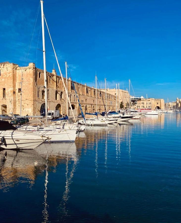 Unique apt - Close to Valletta - 5 minutes by ferry Isla Extérieur photo